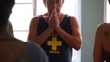 【オアフ島・ハワイ】ケンハラクマのアシュタンガヨガ マイソールクラス ＆ プラナヤマ・瞑想 7日間